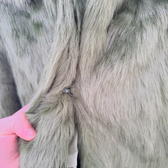 Ashton Green Fur Coat - Picture 6 of 8